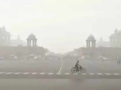 വായൂമലിനീകരണത്തില്‍ പുതഞ്ഞ് ദില്ലി; ആശങ്കയിൽ ജനങ്ങൾ